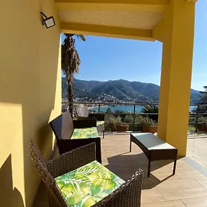 https://finestra-sul-golfo-rapallo.hotelitalianriviera.com